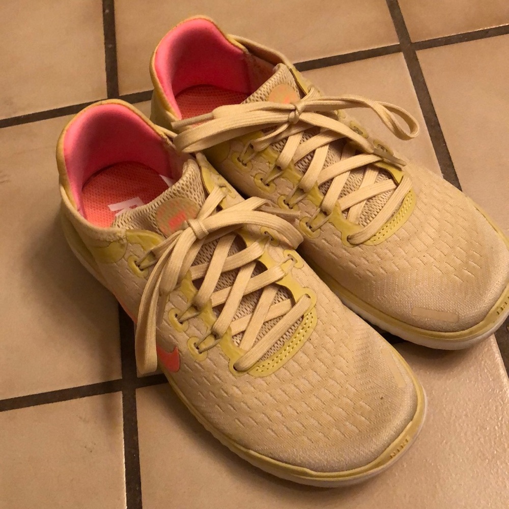Nike free running shoes